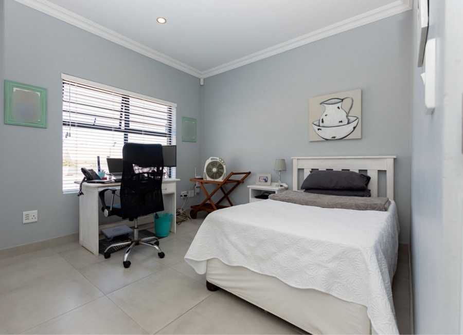 4 Bedroom Property for Sale in Myburgh Park Western Cape